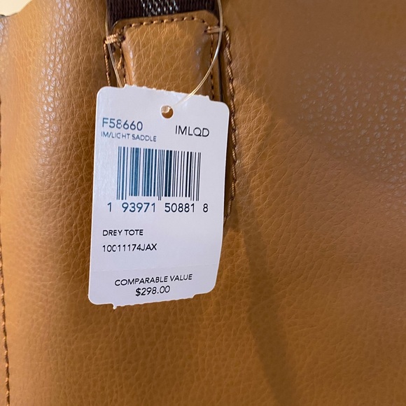 DERBY TOTE (COACH F58660)
IM/LIGHT SADDLE
COACH STYLE # F58660 - Picture 5 of 6